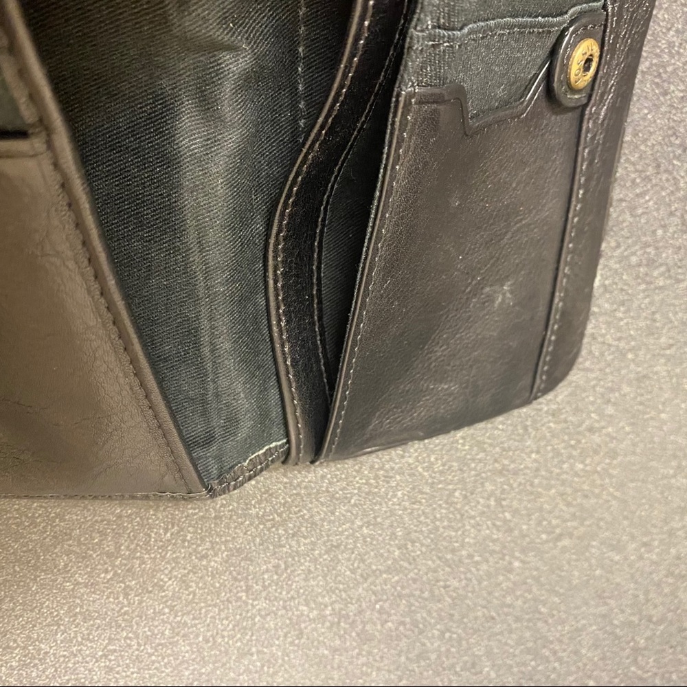 Fossil Leather Wallet Coin Clutch in Black 13 slot - Picture 7 of 10